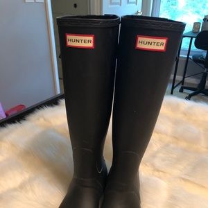 Black Matte Hunter Boots